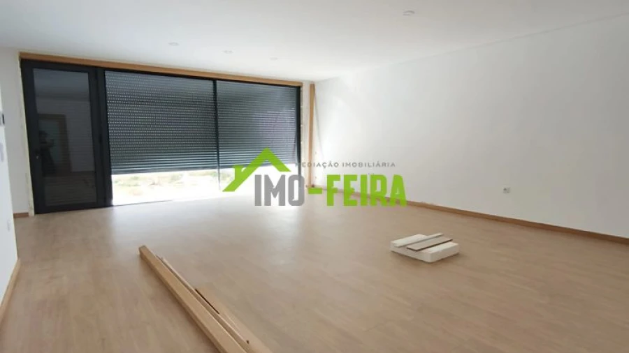 Moradia T3 para Venda em Santa Maria da Feira, Travanca, Sanfins e Espargo