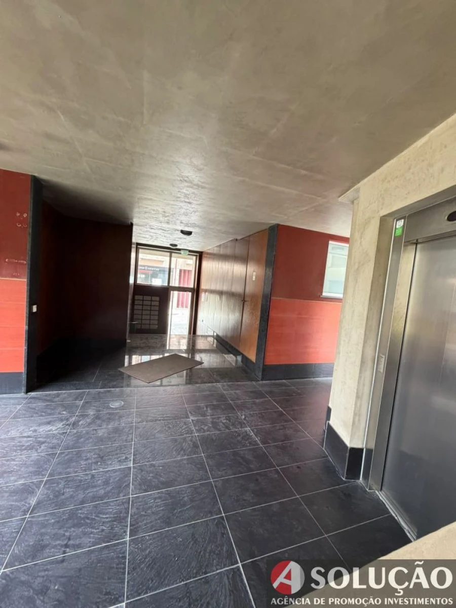 Apartamento T1 para Venda em Paranhos Foto 15