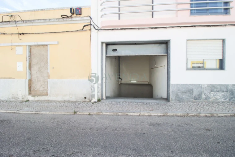Garagem para Arrendamento em Baixa da Banheira e Vale da Amoreira Foto 6