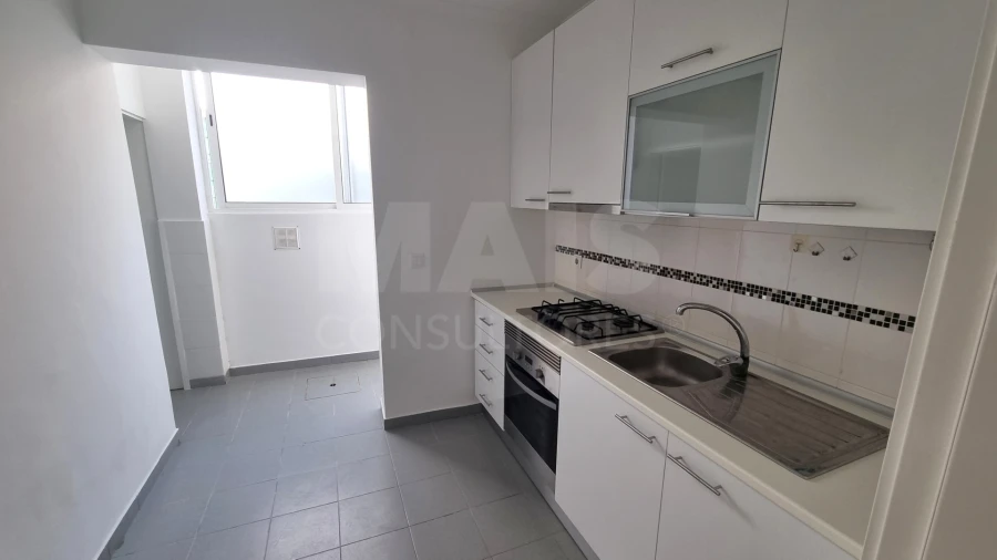Apartamento T1 para Arrendamento em Almada, Cova da Piedade, Pragal e Cacilhas Foto 2