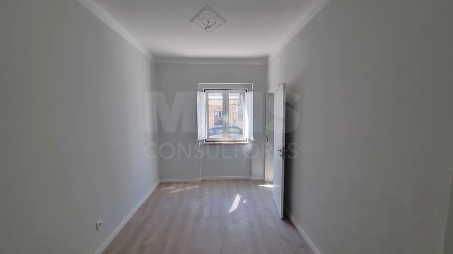 Apartamento T1 para Arrendamento em Almada, Cova da Piedade, Pragal e Cacilhas Foto 3