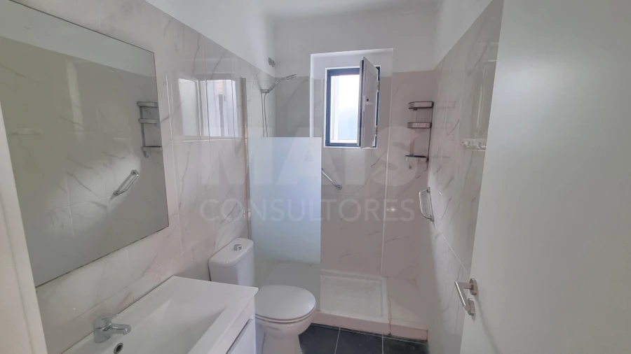 Apartamento T1 para Arrendamento em Almada, Cova da Piedade, Pragal e Cacilhas Foto 7