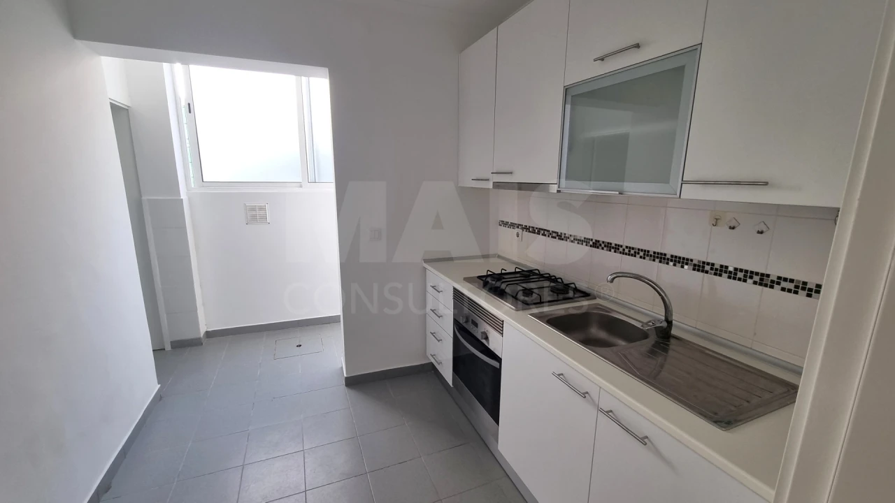 Apartamento T1 para Arrendamento em Almada, Cova da Piedade, Pragal e Cacilhas Foto 2