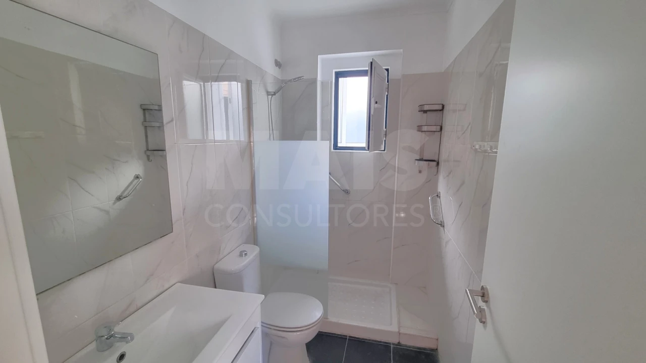 Apartamento T1 para Arrendamento em Almada, Cova da Piedade, Pragal e Cacilhas Foto 7