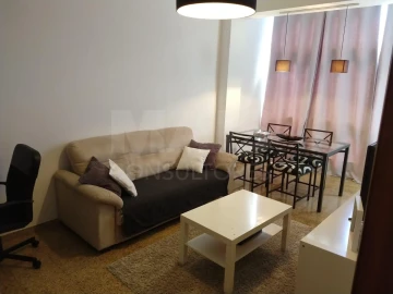 Apartamento T1 para Arrendamento em Algés, Linda-A-Velha e Cruz Quebrada-Dafundo