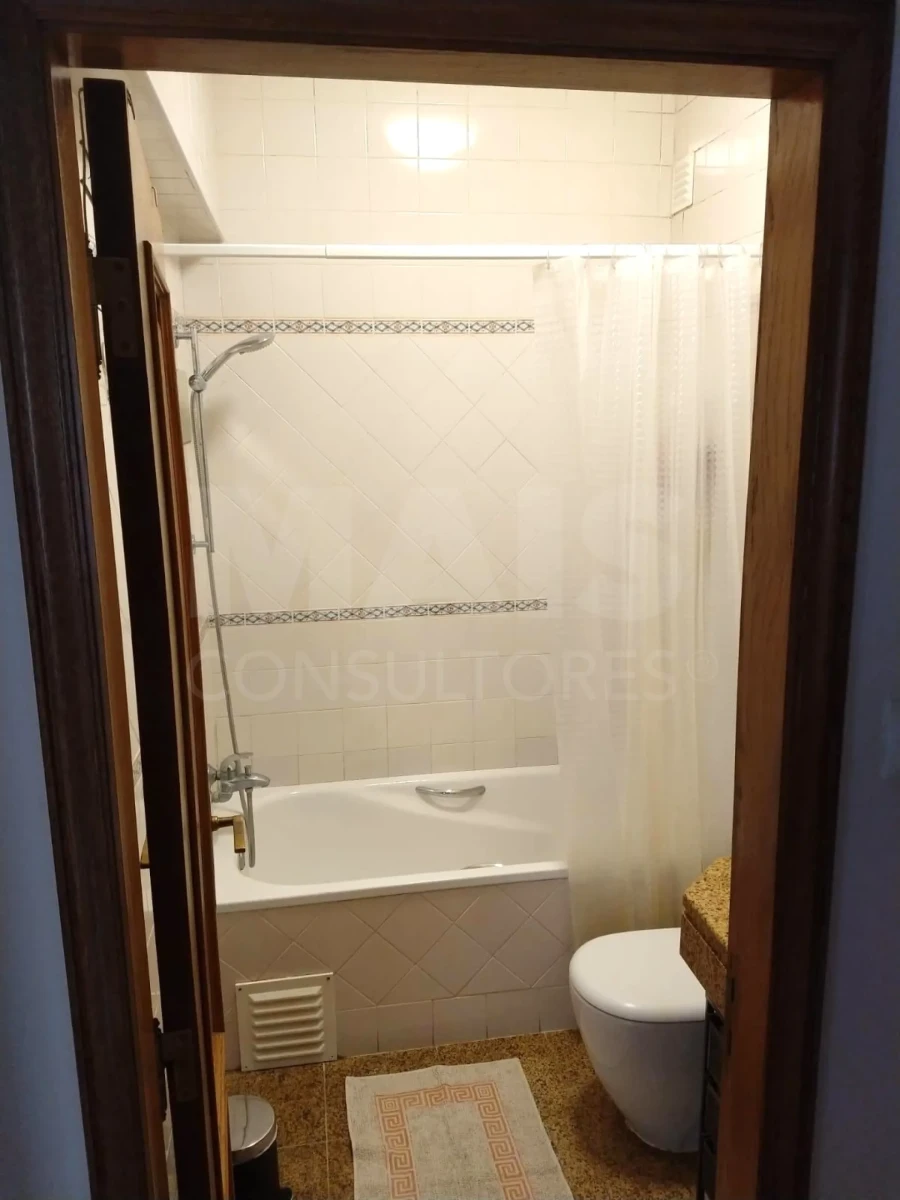 Apartamento T1 para Arrendamento em Algés, Linda-A-Velha e Cruz Quebrada-Dafundo Foto 12