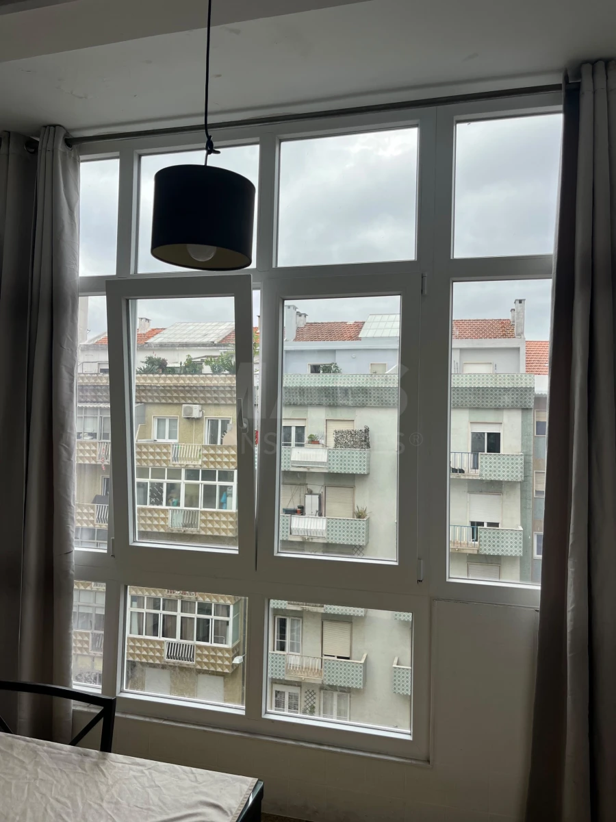 Apartamento T1 para Arrendamento em Algés, Linda-A-Velha e Cruz Quebrada-Dafundo Foto 7