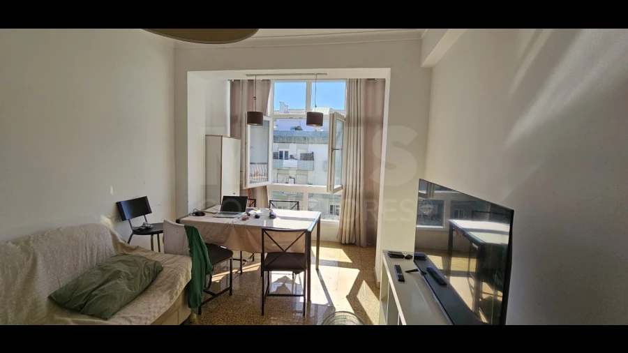 Apartamento T1 para Arrendamento em Algés, Linda-A-Velha e Cruz Quebrada-Dafundo