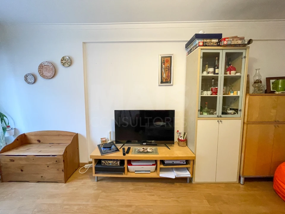 Apartamento T1 para Venda em Queluz e Belas Foto 5