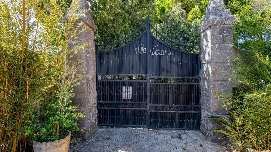 Quinta T5 para Venda em São João das Lampas e Terrugem