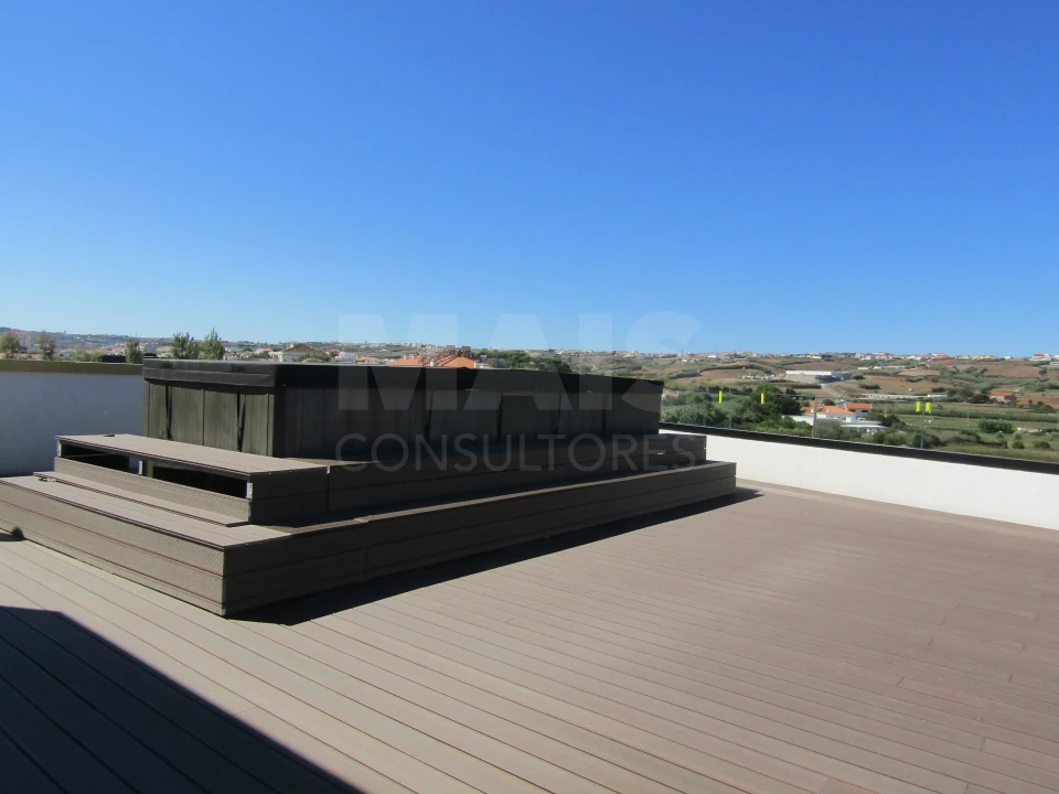 Apartamento T4 para Venda em Lourinhã e Atalaia Foto 1