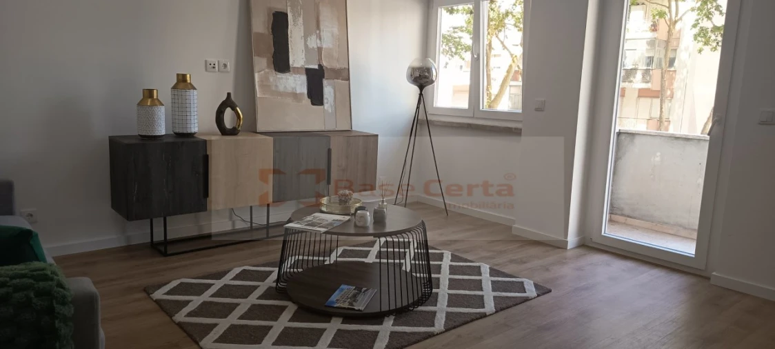 Apartamento T3 para Venda em Benfica Foto 15