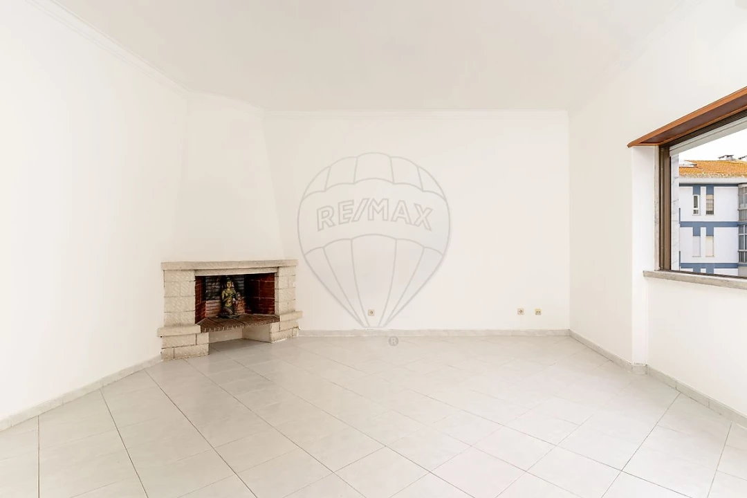 Apartamento T3 para Venda em Amora Foto 4