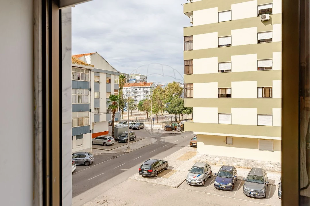 Apartamento T3 para Venda em Amora Foto 11