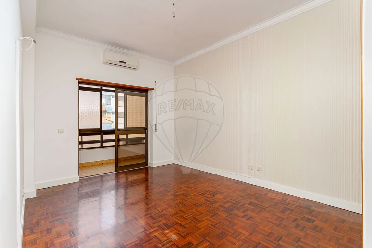 Apartamento T3 para Venda em Amora Foto 5