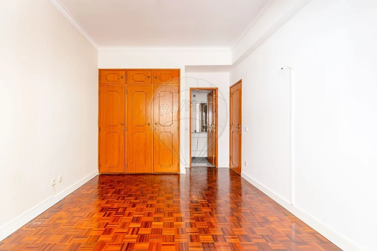 Apartamento T3 para Venda em Amora Foto 7