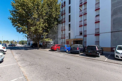 Apartamento T2 para Venda em Baixa da Banheira e Vale da Amoreira