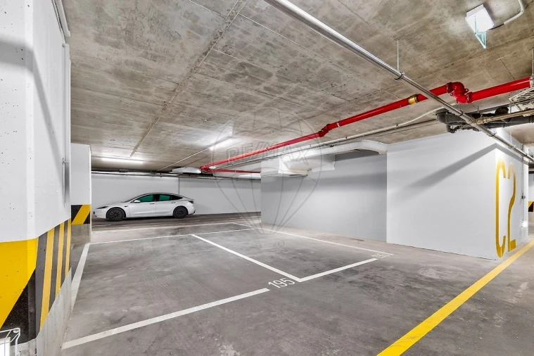 Apartamento T3 para Venda em Santo António dos Cavaleiros e Frielas Foto 5