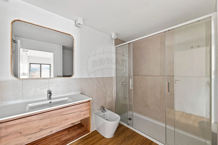 Apartamento T3 para Venda em Santo António dos Cavaleiros e Frielas Foto 26
