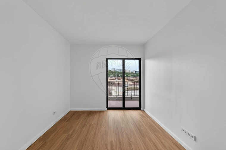 Apartamento T3 para Venda em Santo António dos Cavaleiros e Frielas Foto 21