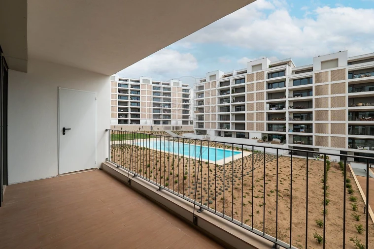 Apartamento T3 para Venda em Santo António dos Cavaleiros e Frielas Foto 7