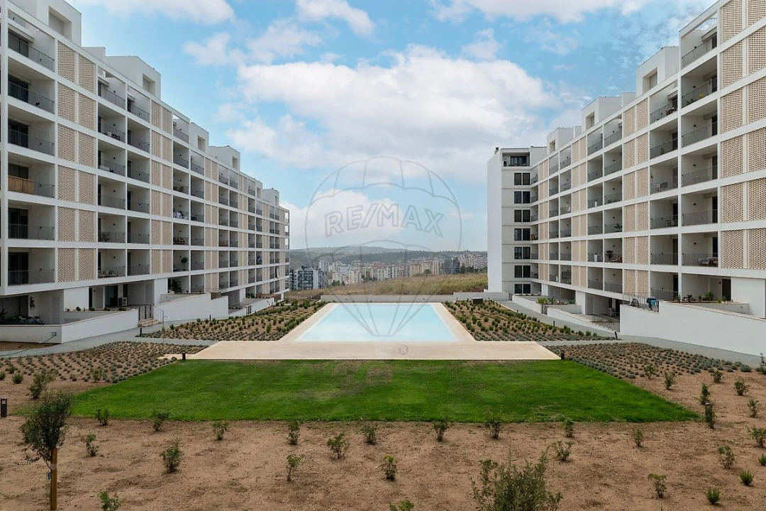 Apartamento T3 para Venda em Santo António dos Cavaleiros e Frielas Foto 40