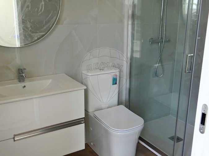 Apartamento T2 para Venda em Rio Tinto Foto 9