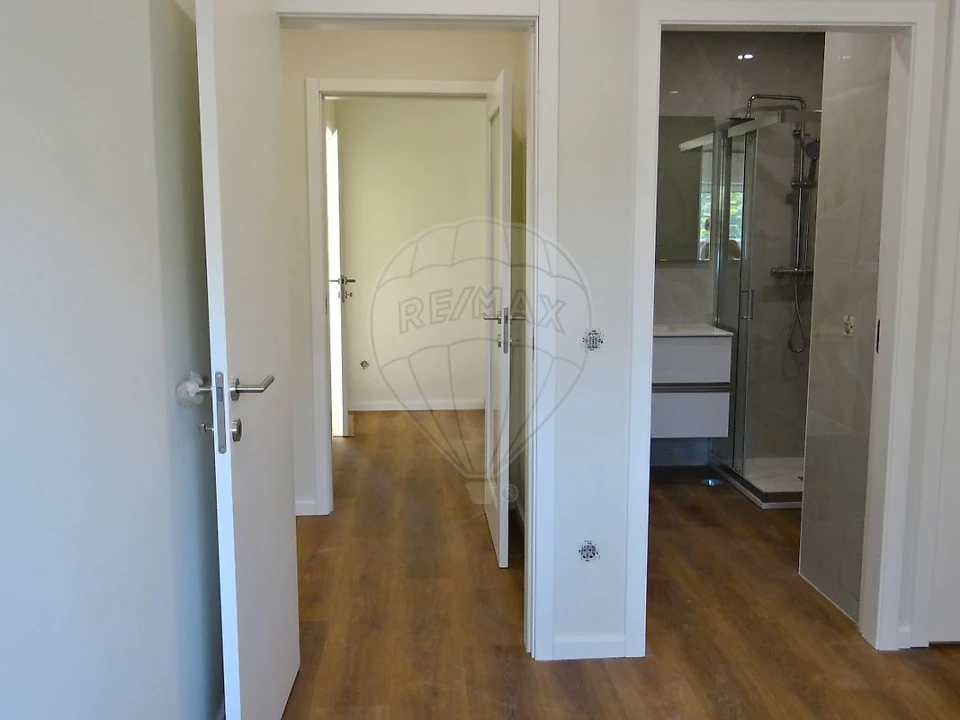 Apartamento T2 para Venda em Rio Tinto Foto 6