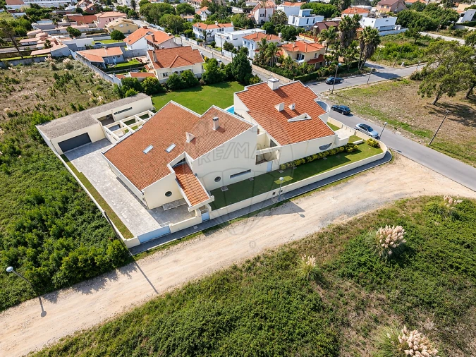 Moradia T6 para Venda em Esmoriz Foto 31