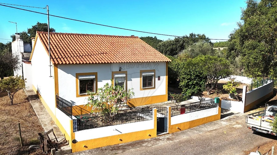 Moradia T2 para Venda em Povoa da Isenta