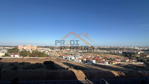 Apartamento T2 para Venda em Odivelas
