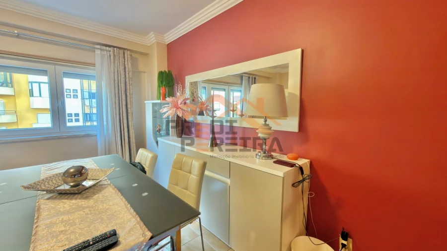 Apartamento T2 para Venda em Odivelas Foto 12