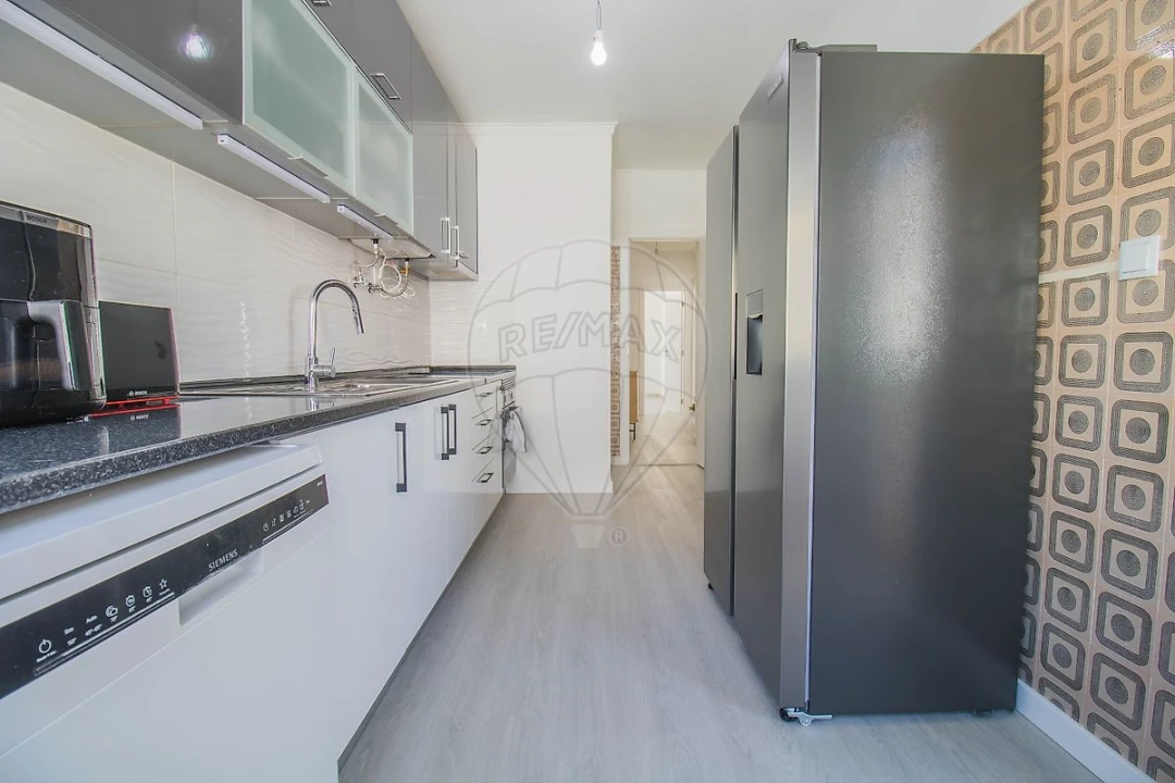 Apartamento T2 para Venda em Seixal, Arrentela e Aldeia de Paio Pires Foto 9