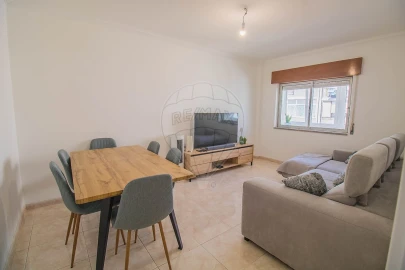 Apartamento T2 para Venda em Seixal, Arrentela e Aldeia de Paio Pires