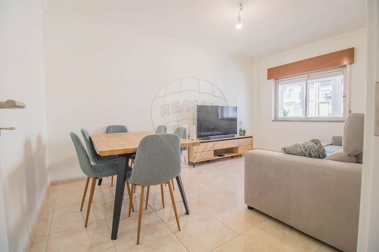Apartamento T2 para Venda em Seixal, Arrentela e Aldeia de Paio Pires Foto 10