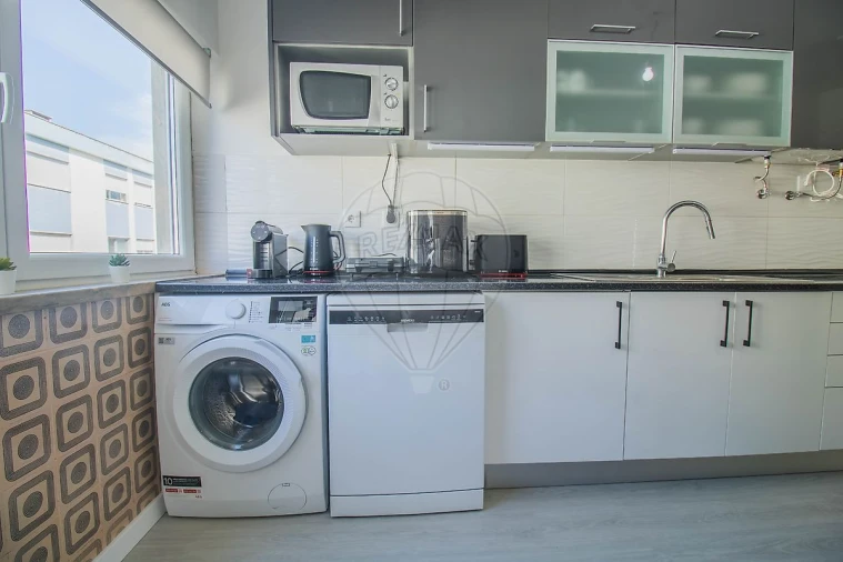 Apartamento T2 para Venda em Seixal, Arrentela e Aldeia de Paio Pires Foto 8