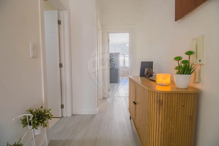 Apartamento T2 para Venda em Seixal, Arrentela e Aldeia de Paio Pires Foto 2