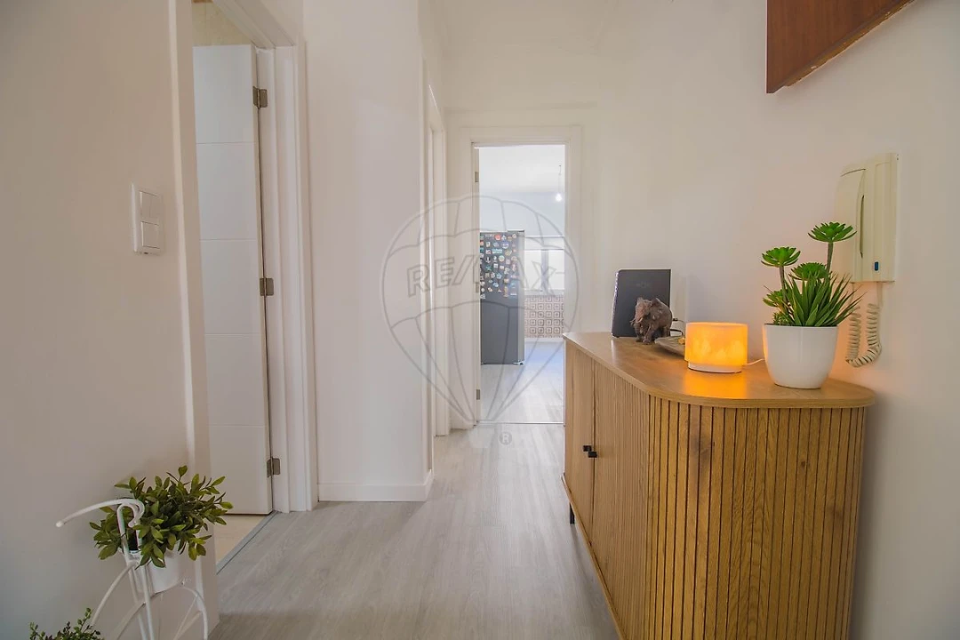 Apartamento T2 para Venda em Seixal, Arrentela e Aldeia de Paio Pires Foto 2