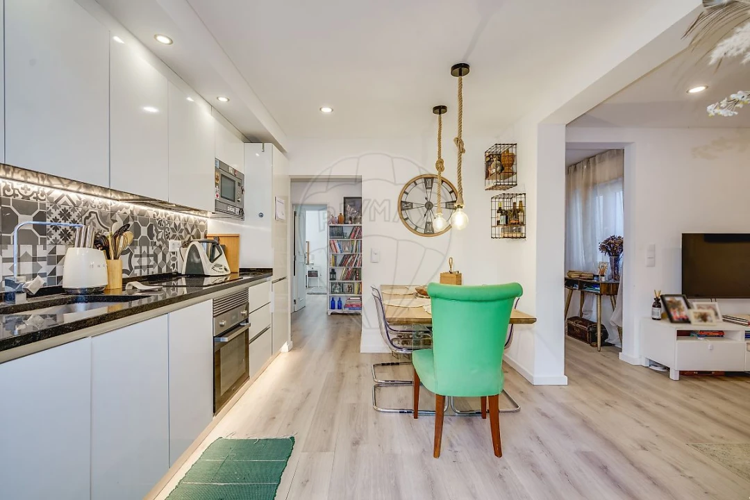 Apartamento T2 para Venda em Cascais e Estoril Foto 2