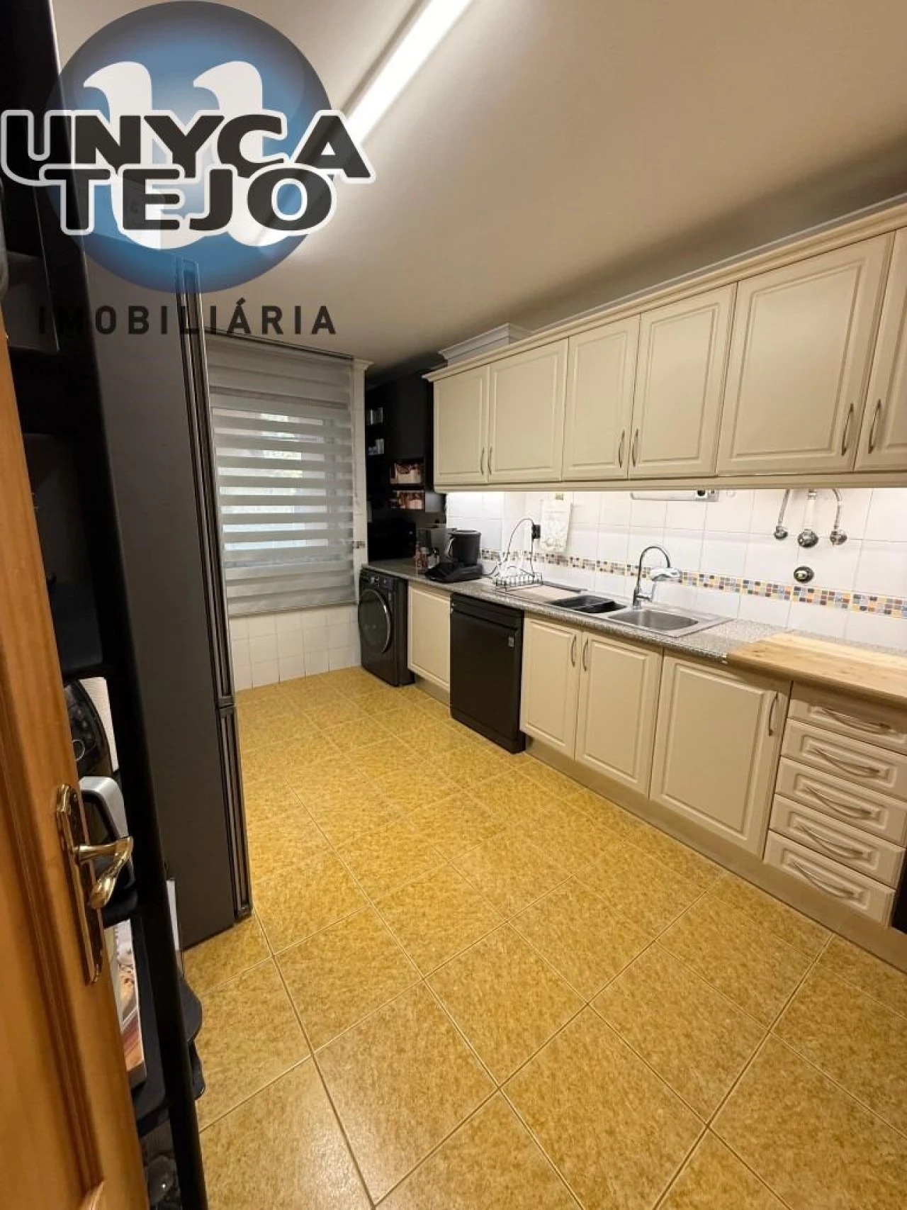 Apartamento T3 para Venda em Quinta do Anjo Foto 6
