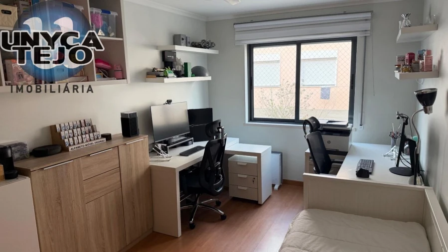 Apartamento T3 para Venda em Quinta do Anjo Foto 8
