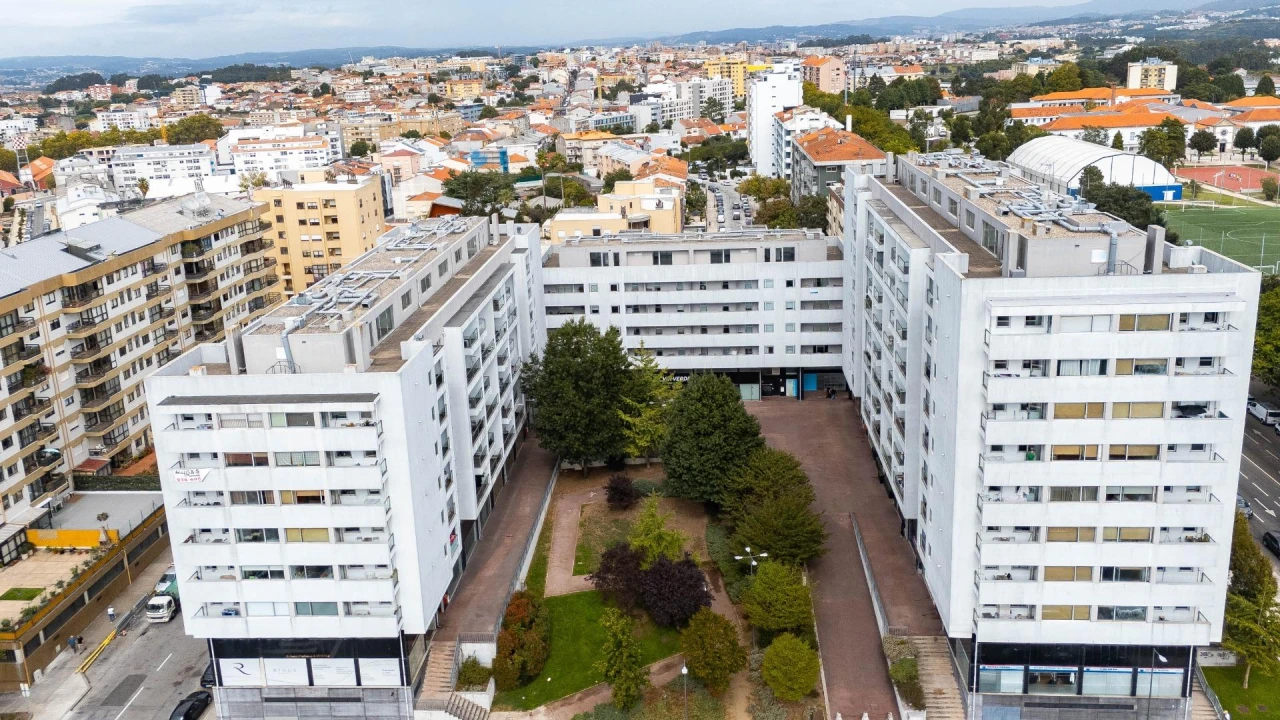 Apartamento T2 para Venda em Paranhos Foto 1