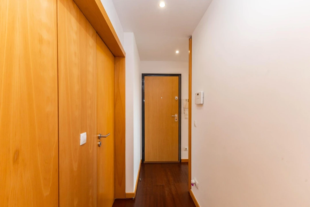 Apartamento T2 para Venda em Paranhos Foto 19