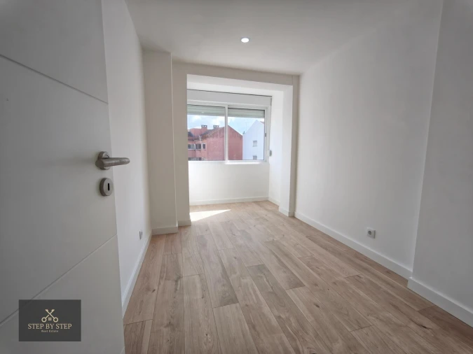Apartamento T3 para Venda em Odivelas Foto 19
