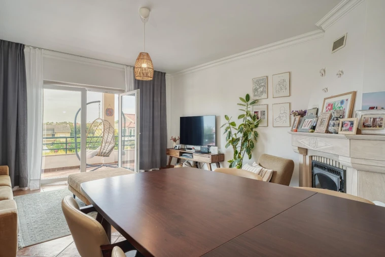 Apartamento T2 para Venda em Alcabideche Foto 3