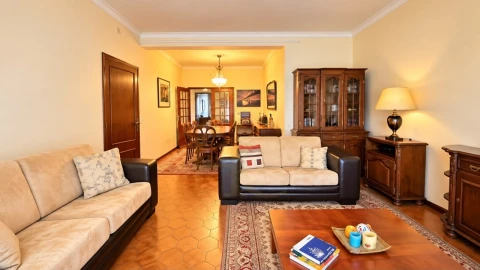 Apartamento T2 para Venda em Póvoa de Varzim, Beiriz e Argivai