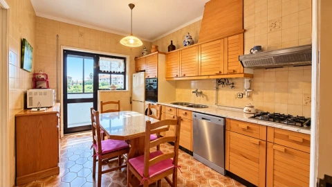 Apartamento T2 para Venda em Póvoa de Varzim, Beiriz e Argivai