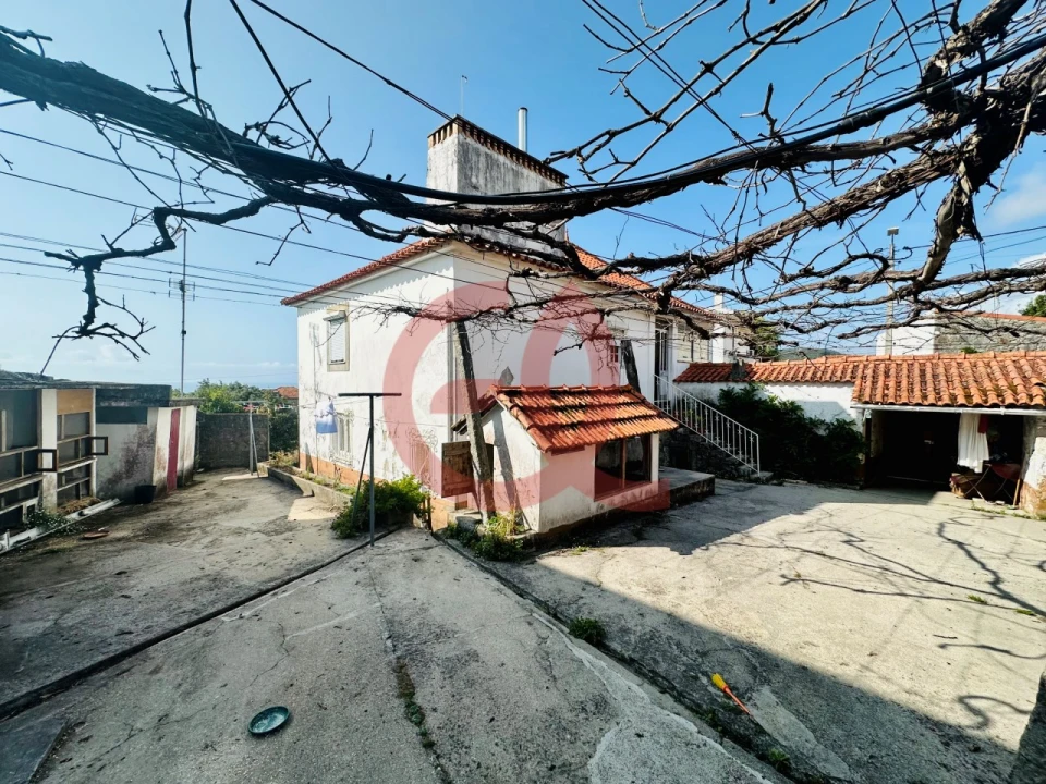 Moradia T4 para Venda em Afife Foto 1