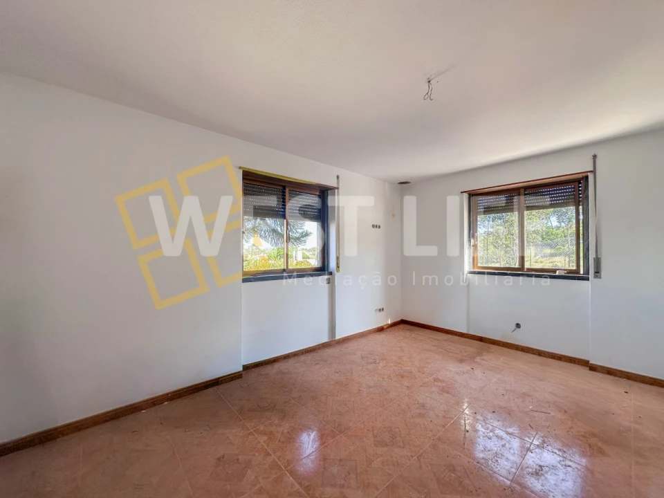 Apartamento T3 para Arrendamento em Santo Isidoro Foto 1