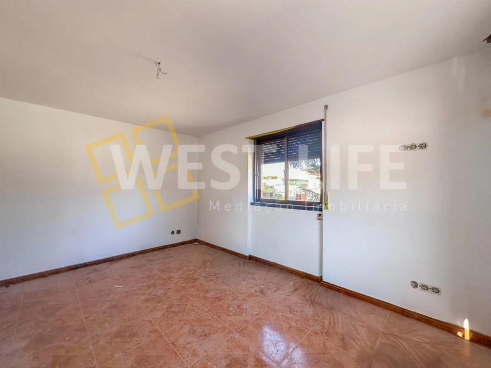Apartamento T3 para Arrendamento em Santo Isidoro Foto 2